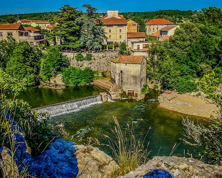 Ruoms Barrage des Brasseries Camping les Coudoulets